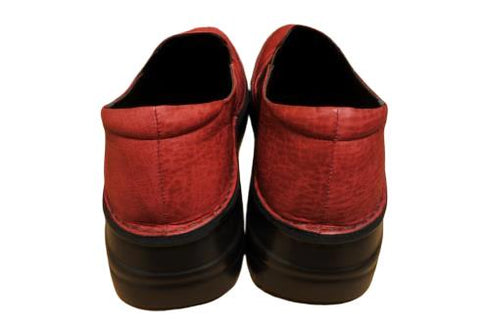 【インコルジェ8303 レッド】くしゅっとかわいい脱ぎ履きらくらくシューズ